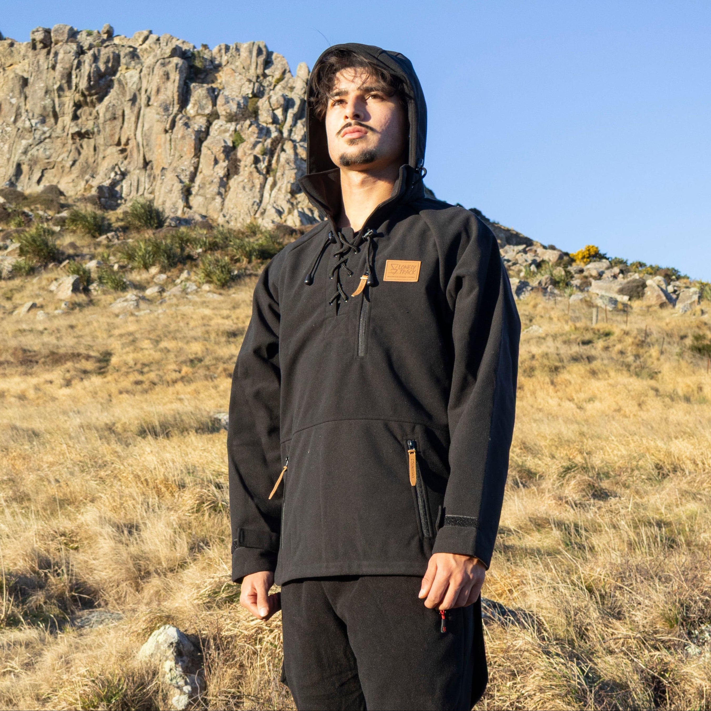 Lonely Track Wilder bush shirt in black - original NZ outdoor bush shirt