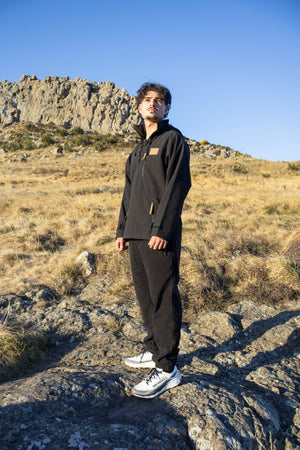 Lonely Track Wilder bush shirt in black - original NZ outdoor bush shirt